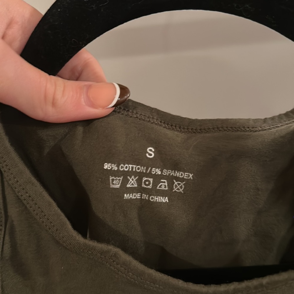 Amazon Halter Tank - Picture 3 of 3
